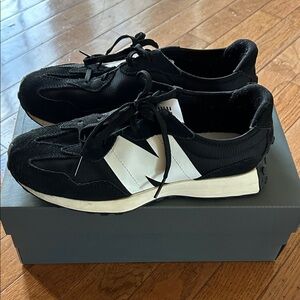 New Balance 327 Black White Sneakers kids 5.5, fits women size 7.5